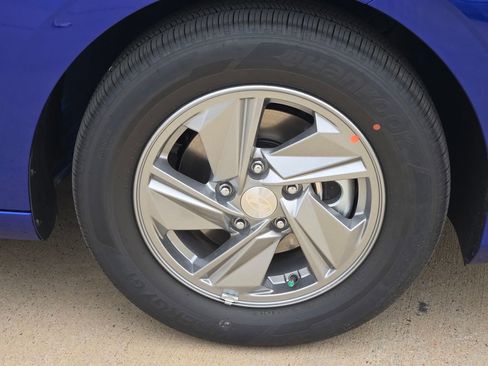 New 2026 Hyundai Elantra SE image 7