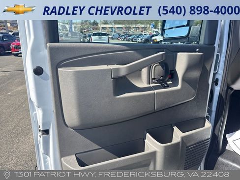 Used 2023 GMC Savana 2500 w/ Driver Convenience Package RWD image 5