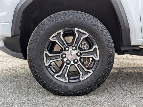 Used 2023 GMC Canyon AT4 w/ AT4 Premium Package image 28