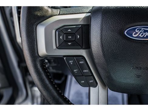 Used 2019 Ford F250 Lariat w/ Lariat Value Package image 12