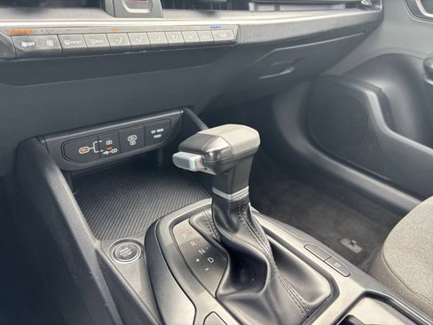 Used 2025 Kia K4 FWD image 39