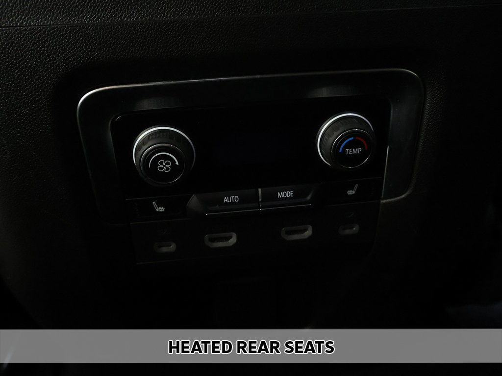 Used 2024 Chevrolet Suburban High Country w/ Advanced Technology Package AWD/4WD image 12