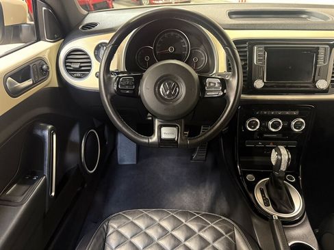 Used 2019 Volkswagen Beetle 2.0T Final Edition SEL FWD image 17