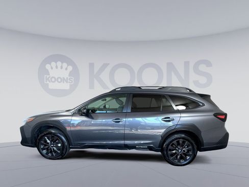 Used 2025 Subaru Outback Onyx Edition AWD/4WD image 2