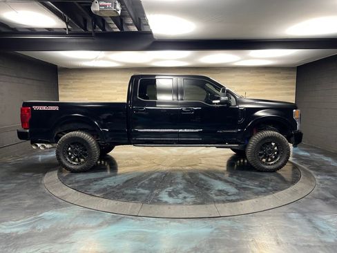 Used 2021 Ford F350 Platinum w/ Tremor Off-Road Package image 11