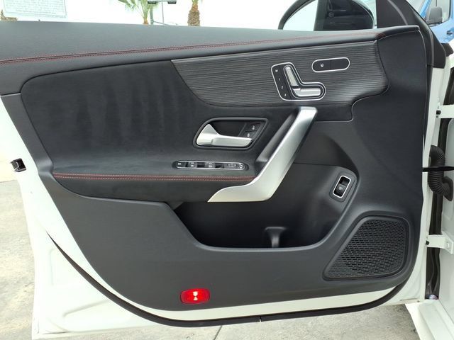 Certified 2022 Mercedes-Benz CLA 250 image 12