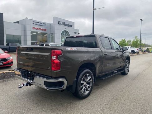 Used 2023 Chevrolet Silverado 1500 LT AWD/4WD image 2