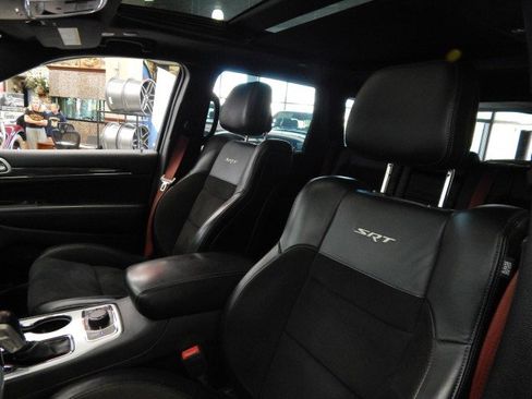 Used 2020 Jeep Grand Cherokee SRT image 20