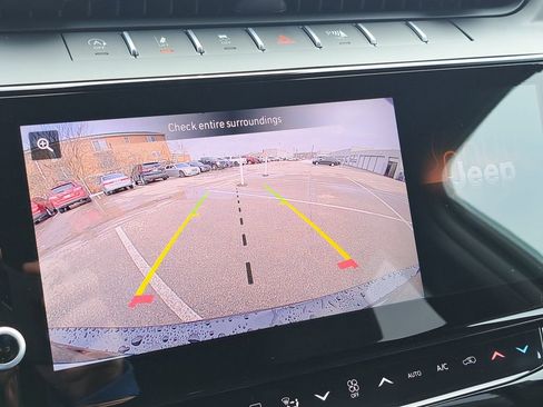 New 2026 Jeep Grand Cherokee L 4WD image 8