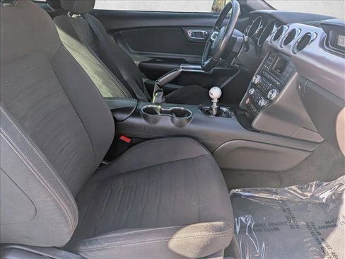 Used 2017 Ford Mustang GT image 18
