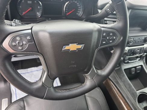 Used 2018 Chevrolet Suburban LT AWD/4WD image 15