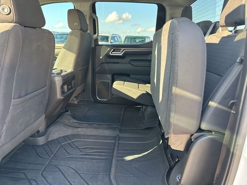 Used 2022 Chevrolet Silverado 1500 LT w/ Z71 Off-Road Package image 33