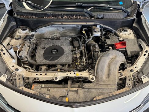 Used 2020 Buick Encore GX Preferred w/ Cold Weather Comfort Package AWD/4WD image 23