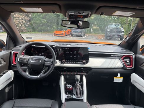 New 2026 GMC Canyon AT4X image 15