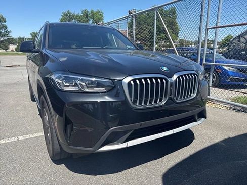 Used 2024 BMW X3 xDrive30i w/ Premium Package AWD/4WD image 2