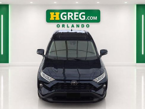 Used 2021 Toyota RAV4 XLE w/ Convenience Package FWD image 7
