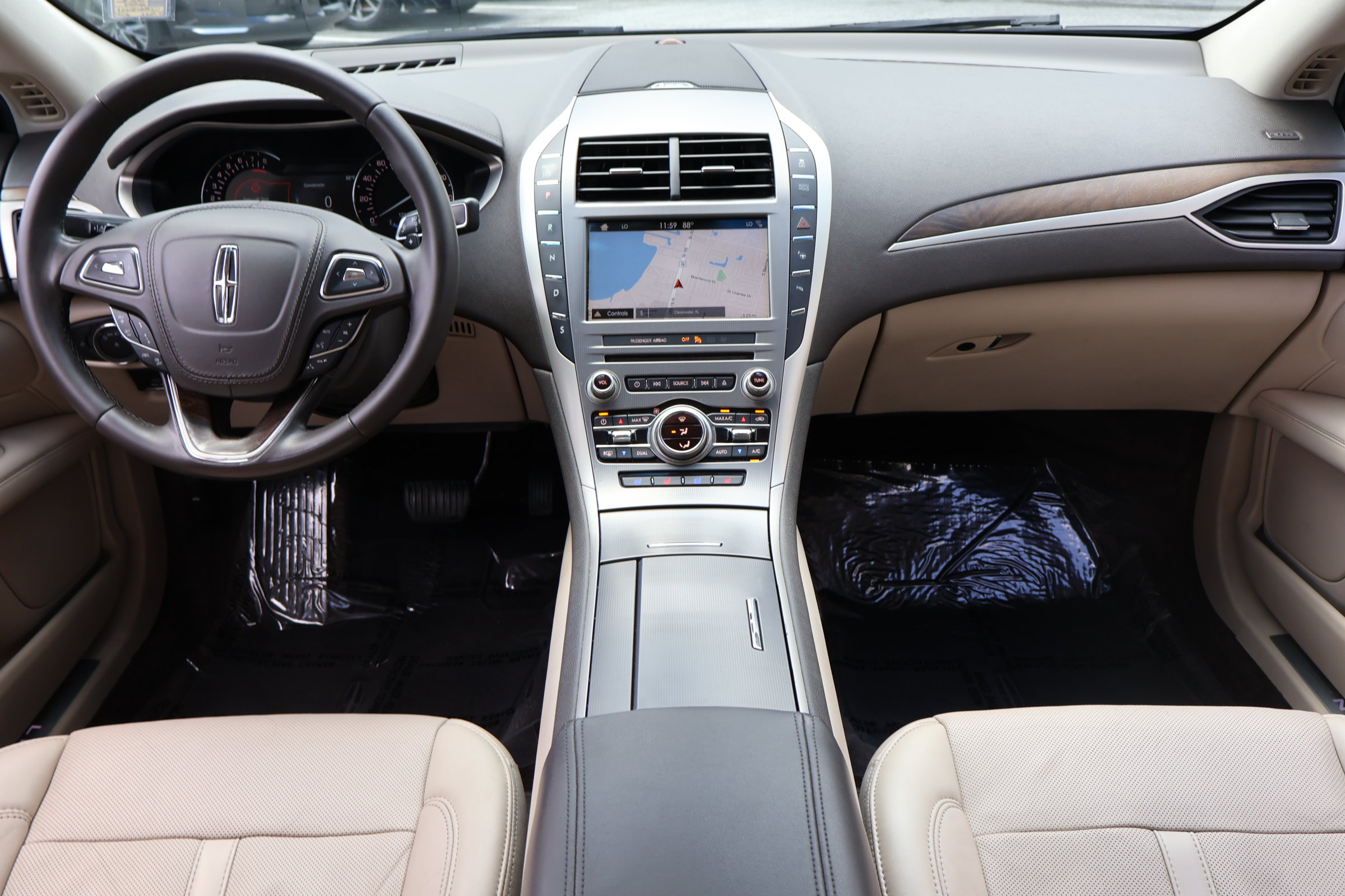 Used 2018 Lincoln MKZ Reserve w/ Technology Package FWD image 18