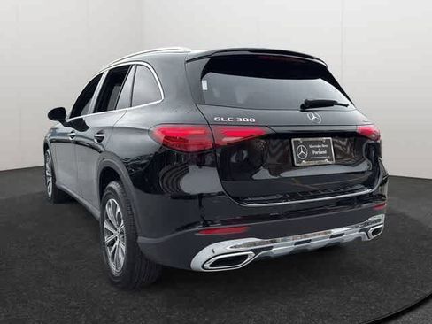 Used 2026 Mercedes-Benz GLC 300 4MATIC image 5