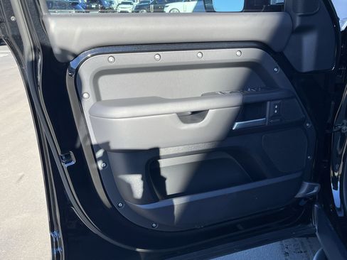 Certified 2026 Land Rover Defender 110 V8 image 13