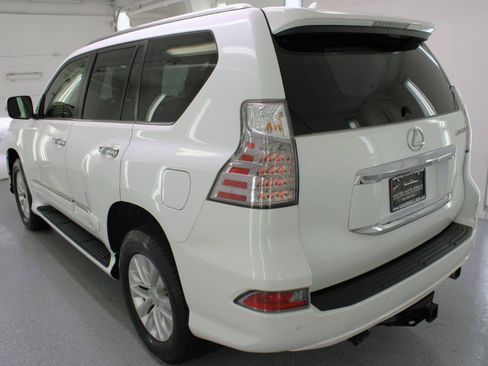 Used 2014 Lexus GX 460 w/ Premium Package AWD/4WD image 7