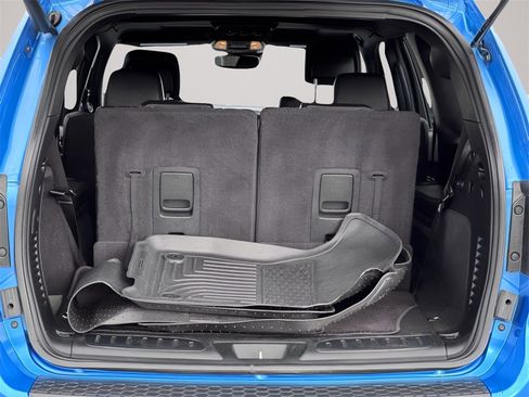 Used 2018 Dodge Durango R/T w/ Technology Group image 21