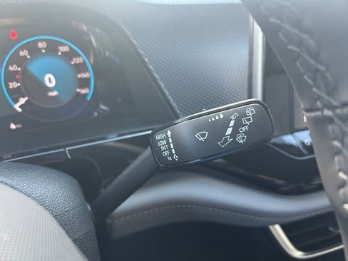 New 2026 Volkswagen Atlas Cross Sport SEL R-Line image 18