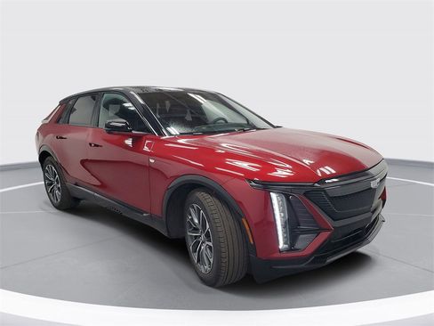 New 2026 Cadillac Lyriq Sport image 2
