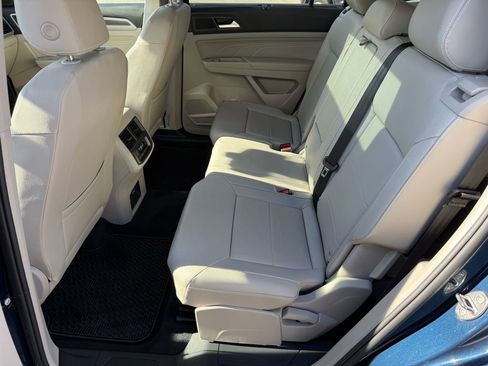 Used 2022 Volkswagen Atlas SEL image 11