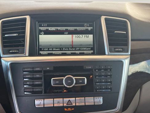 Used 2014 Mercedes-Benz ML 350 ML 350 4MATIC Sport Utility 4D image 16