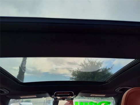 New 2025 Mercedes-Benz C 300 Sedan image 20