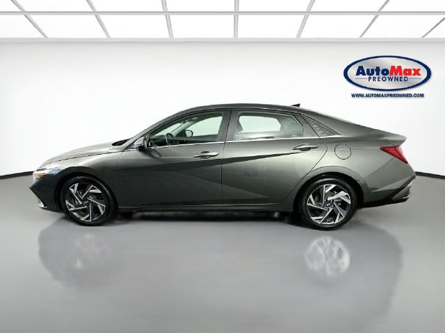 Used 2024 Hyundai Elantra Limited FWD image 9