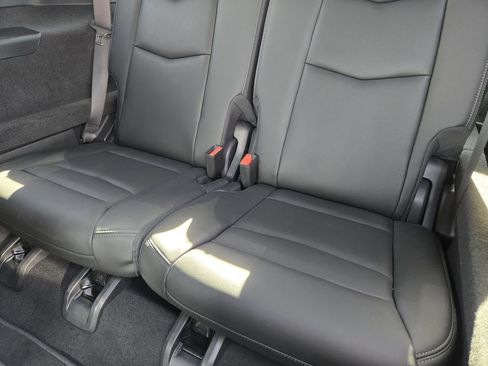 Used 2024 Cadillac XT6 Sport w/ Technology Package image 40