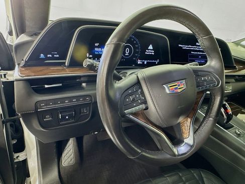 Used 2023 Cadillac Escalade Sport Platinum w/ LPO, ONYX Package image 13