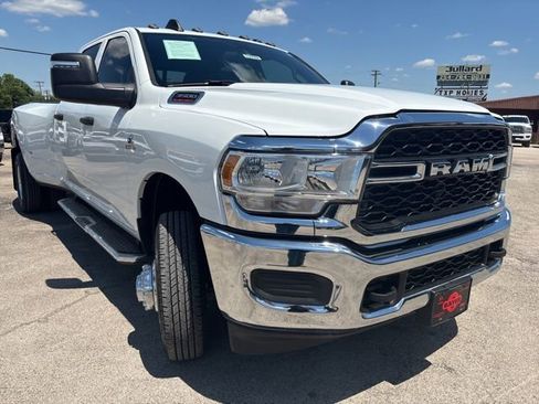 Certified 2024 RAM 3500 Tradesman w/ Chrome Appearance Group AWD/4WD image 15