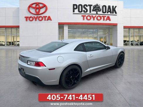 Used 2015 Chevrolet Camaro LS RWD image 7