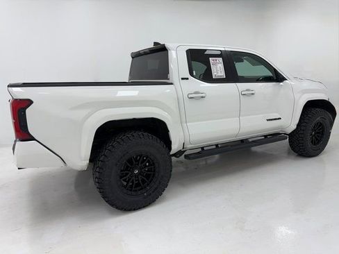 Used 2024 Toyota Tacoma SR5 image 41