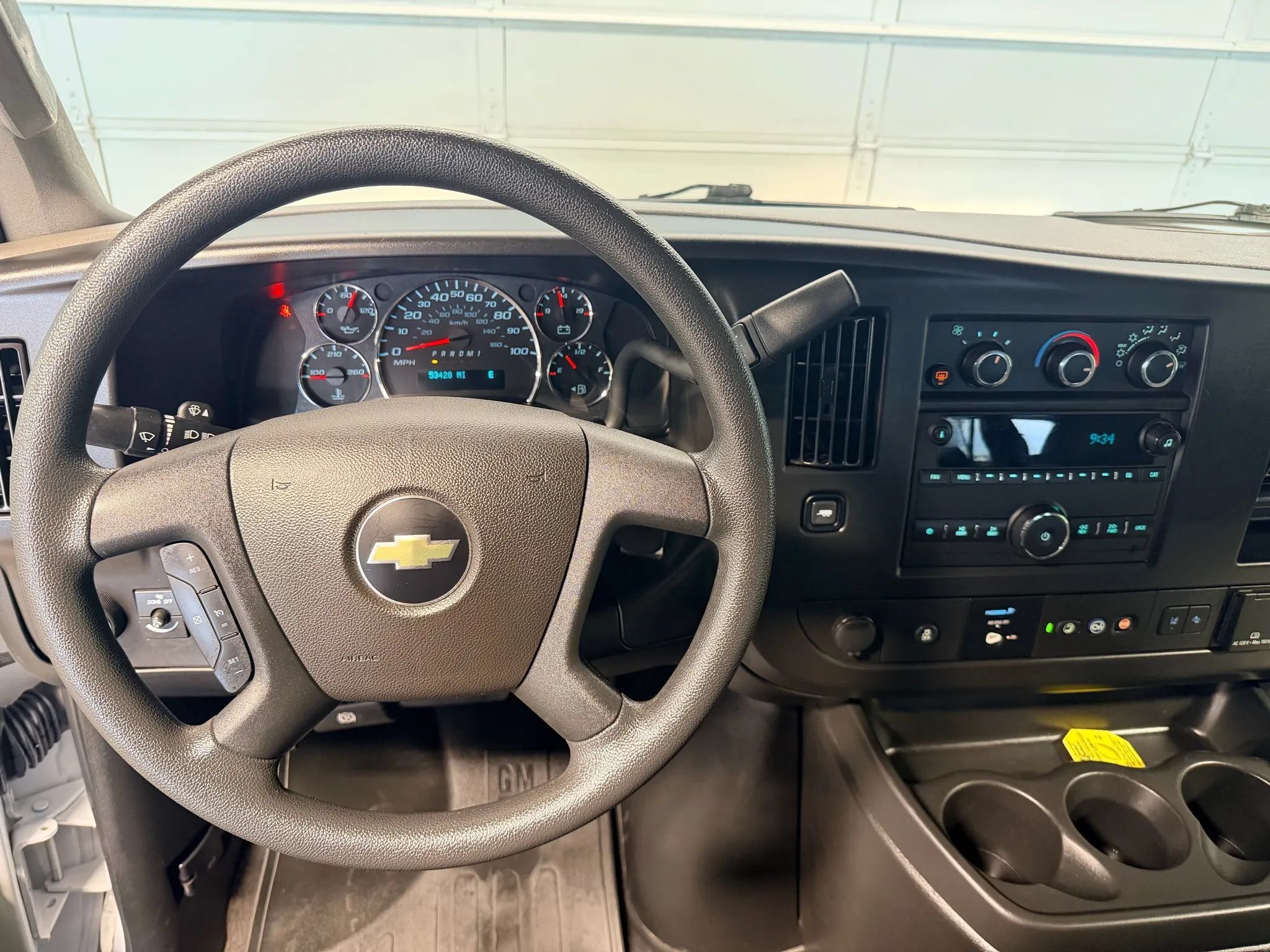 Used 2023 Chevrolet Express 3500 LT w/ LT Preferred Equipment Group RWD image 7