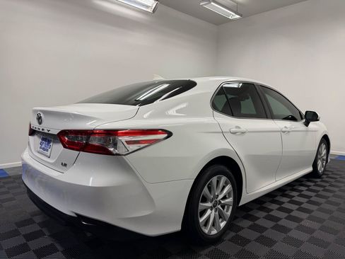 Used 2020 Toyota Camry LE FWD image 12