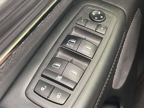 Used 2019 Jeep Grand Cherokee Limited X AWD/4WD image 34