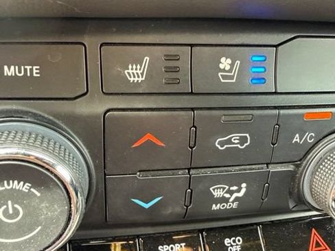 Used 2024 Dodge Durango GT AWD/4WD image 21