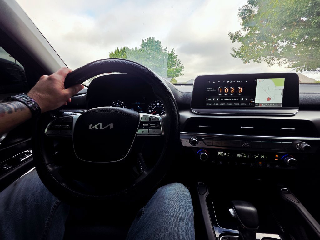 Used 2022 Kia Telluride S AWD/4WD image 38