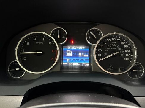 Used 2017 Toyota Tundra SR5 w/ SR5 Upgrade Package image 21