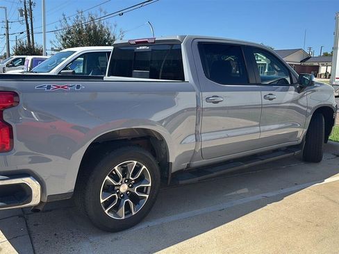 Used 2024 Chevrolet Silverado 1500 LT w/ Leather Package AWD/4WD image 6
