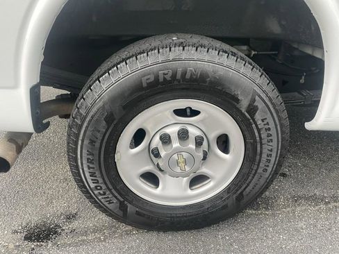 Used 2021 Chevrolet Express 2500 Extended w/ Driver Convenience Package image 23