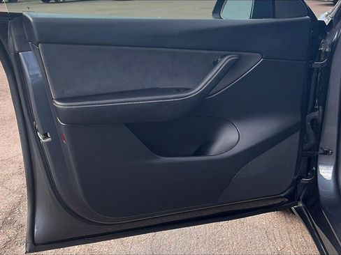 Used 2022 Tesla Model Y Performance AWD/4WD image 20