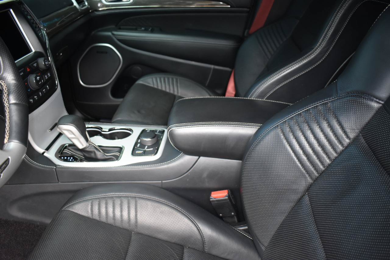 Used 2018 Jeep Grand Cherokee Trackhawk AWD/4WD image 18