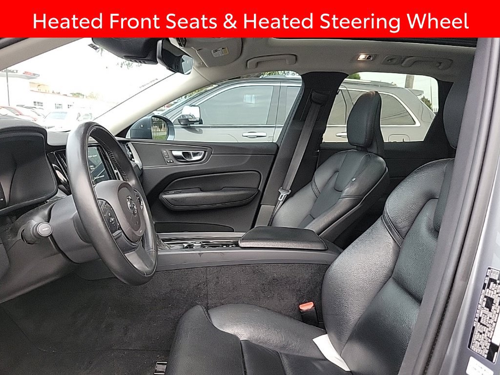 Used 2019 Volvo XC60 T5 Momentum w/ Premium Package FWD image 6