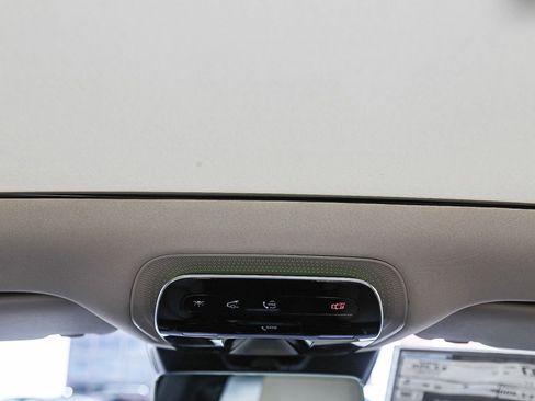 New 2024 Mercedes-Benz E 350 4MATIC Sedan image 13