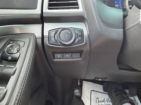 Used 2013 Ford Explorer XLT AWD/4WD image 30