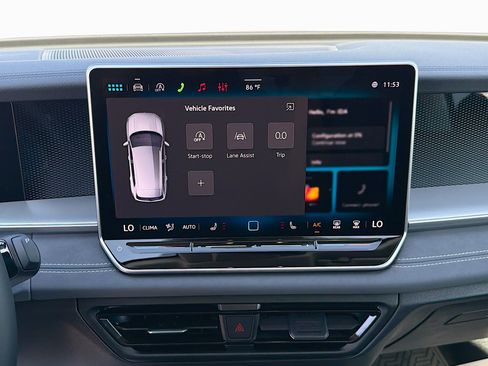 New 2026 Volkswagen Tiguan SE FWD image 29